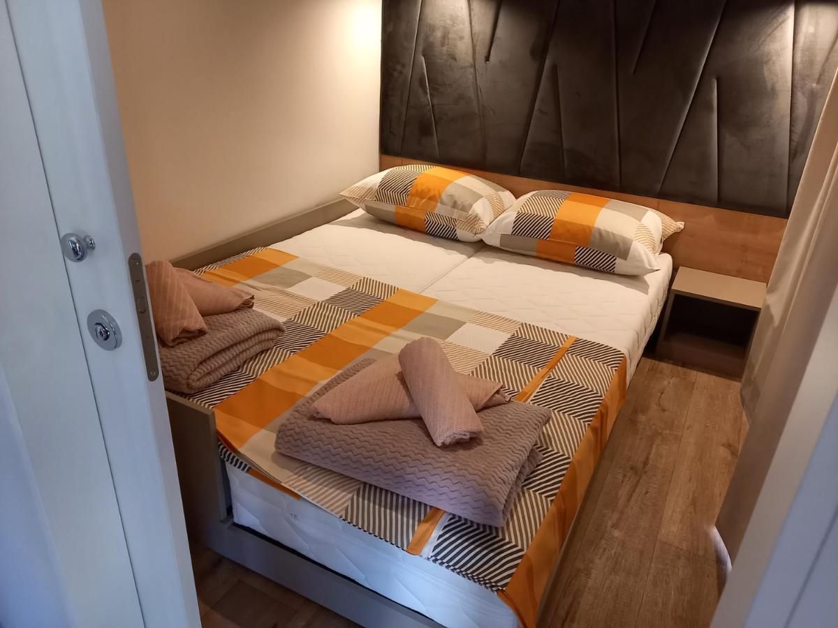 Mobile Home Agava 2 Biograd Na Moru Eksteriør billede