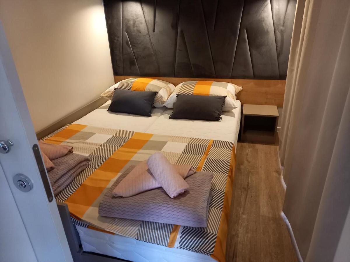 Mobile Home Agava 2 Biograd Na Moru Eksteriør billede